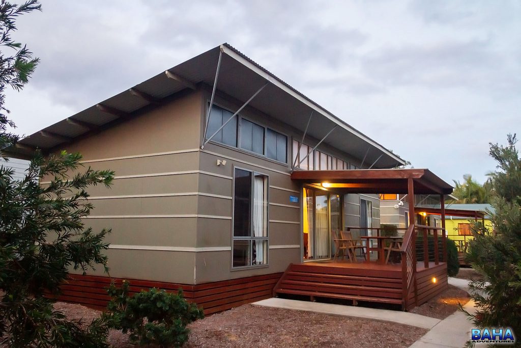 A Deluxe Cabin at Discovery Parks, Gerroa